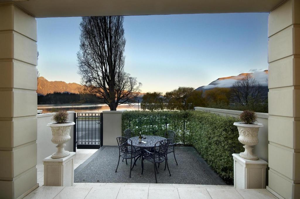 Esplanade Queenstown By Staysouth Exteriör bild