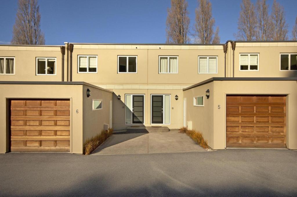 Esplanade Queenstown By Staysouth Exteriör bild