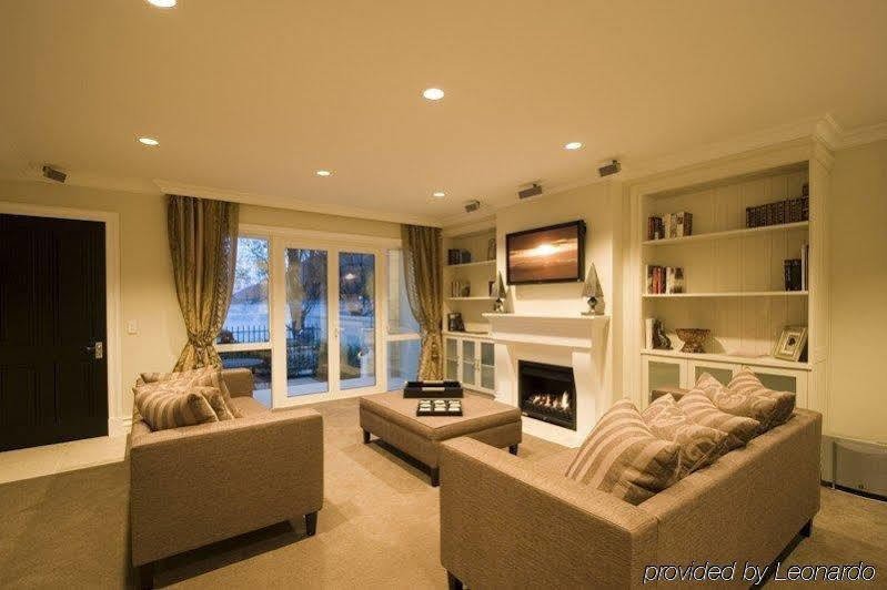 Esplanade Queenstown By Staysouth Exteriör bild